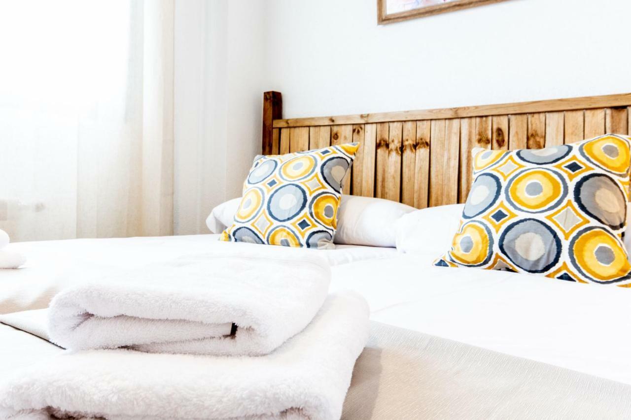 1 Habitacion Apartamento Temporada Lucero Madrid Ngoại thất bức ảnh